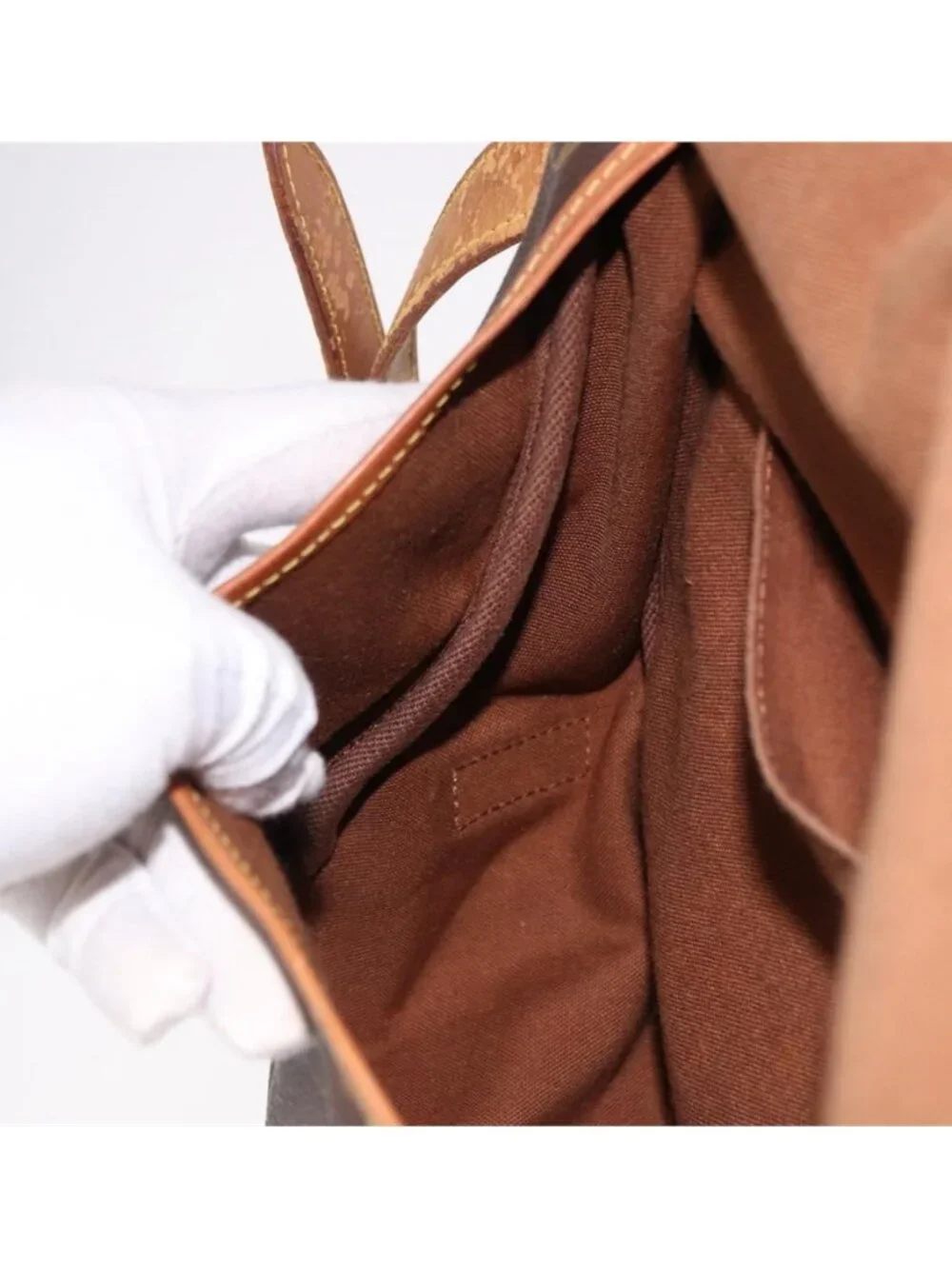 Louis Vuitton pre owned